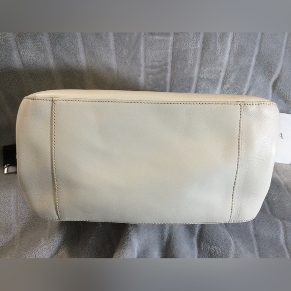 Furla Off White Leather Handbag - Picture 8 of 9